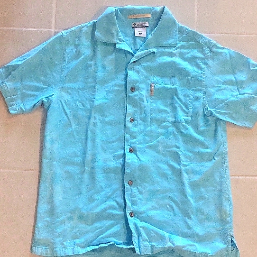 Columbia button up .